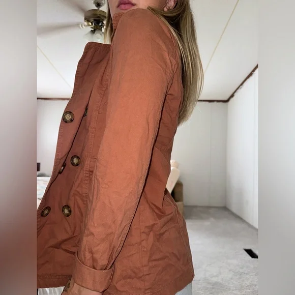 Button down jacket - Picture 3 of 3